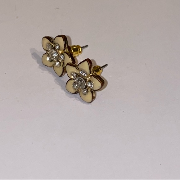 Flower earrings - Picture 4 of 6